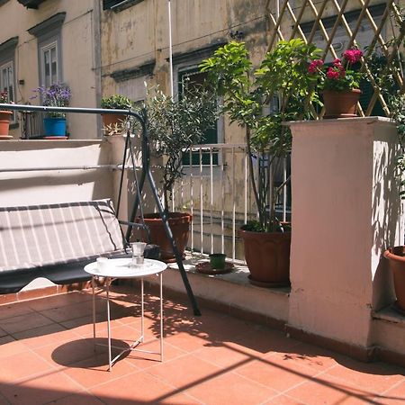 La Casa Del Nespolo, 2 Terrazzi E 2 Bagni In Centro Apartment เนเปิลส์ ภายนอก รูปภาพ