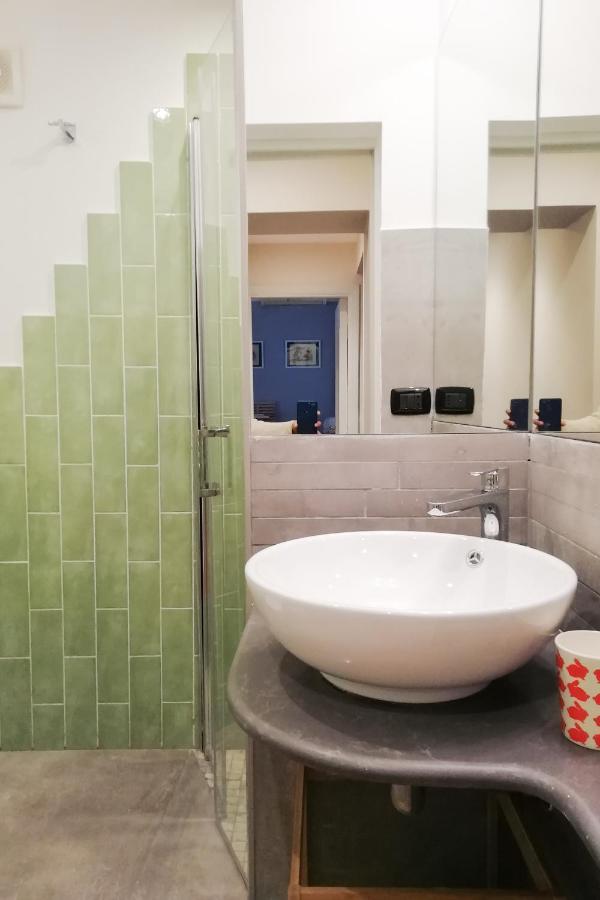 La Casa Del Nespolo, 2 Terrazzi E 2 Bagni In Centro Apartment เนเปิลส์ ภายนอก รูปภาพ